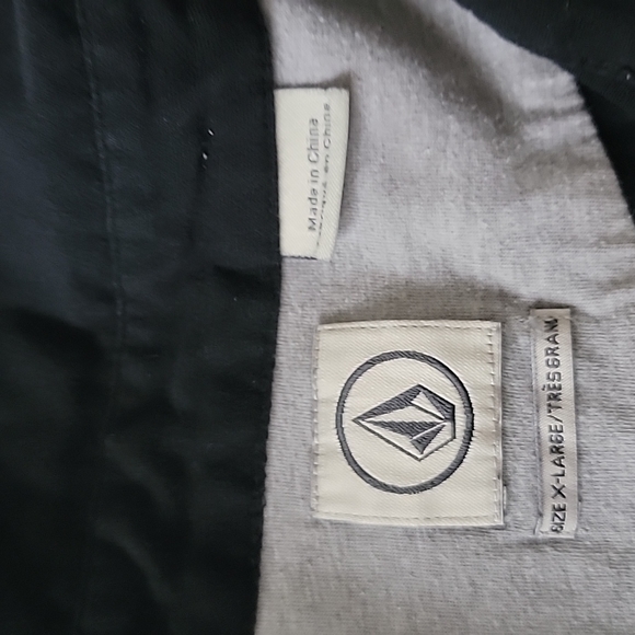 Volcom Golf/polo - Picture 2 of 3